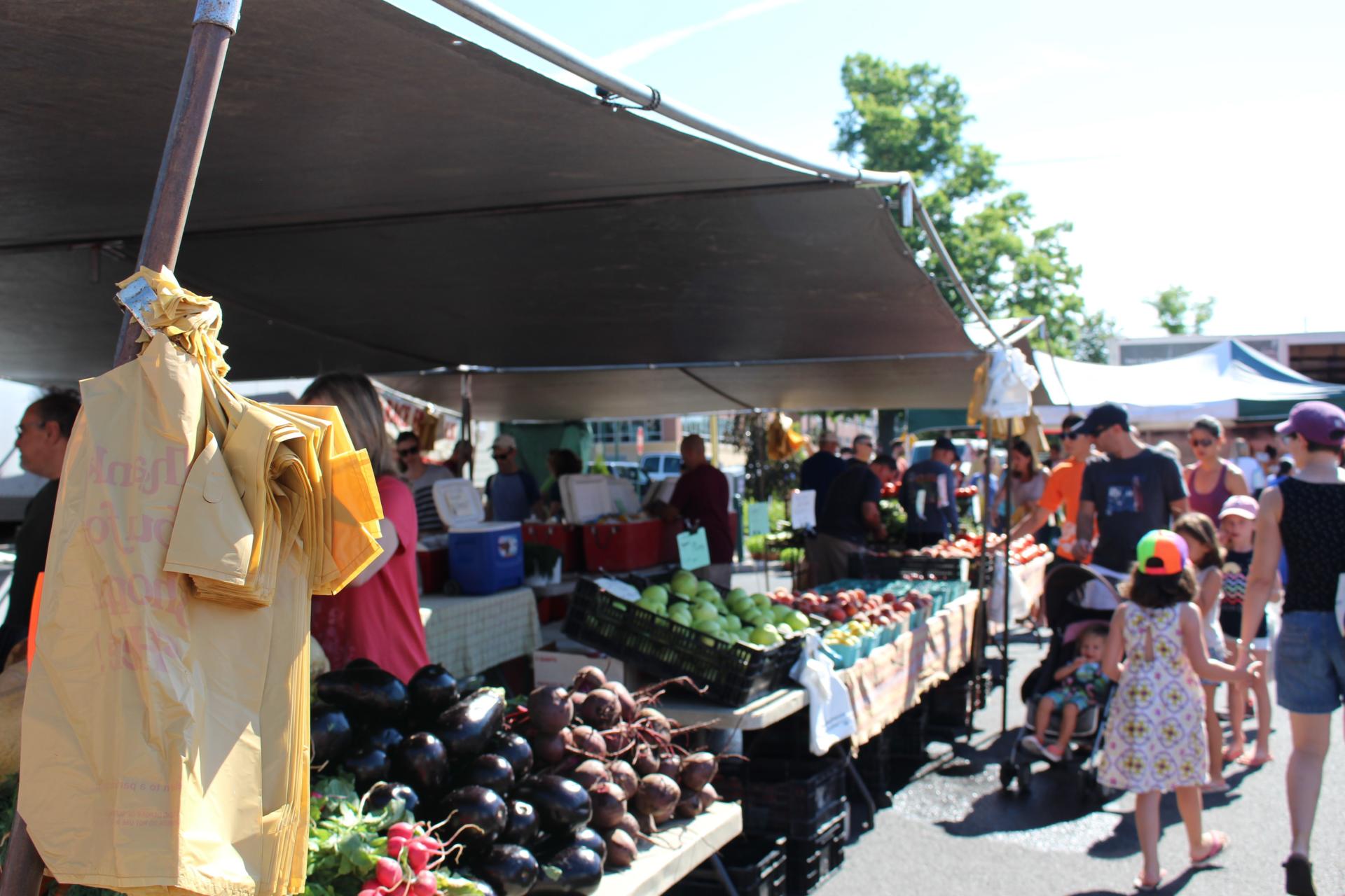 LOCAL: Summit Farmers Market Sundays