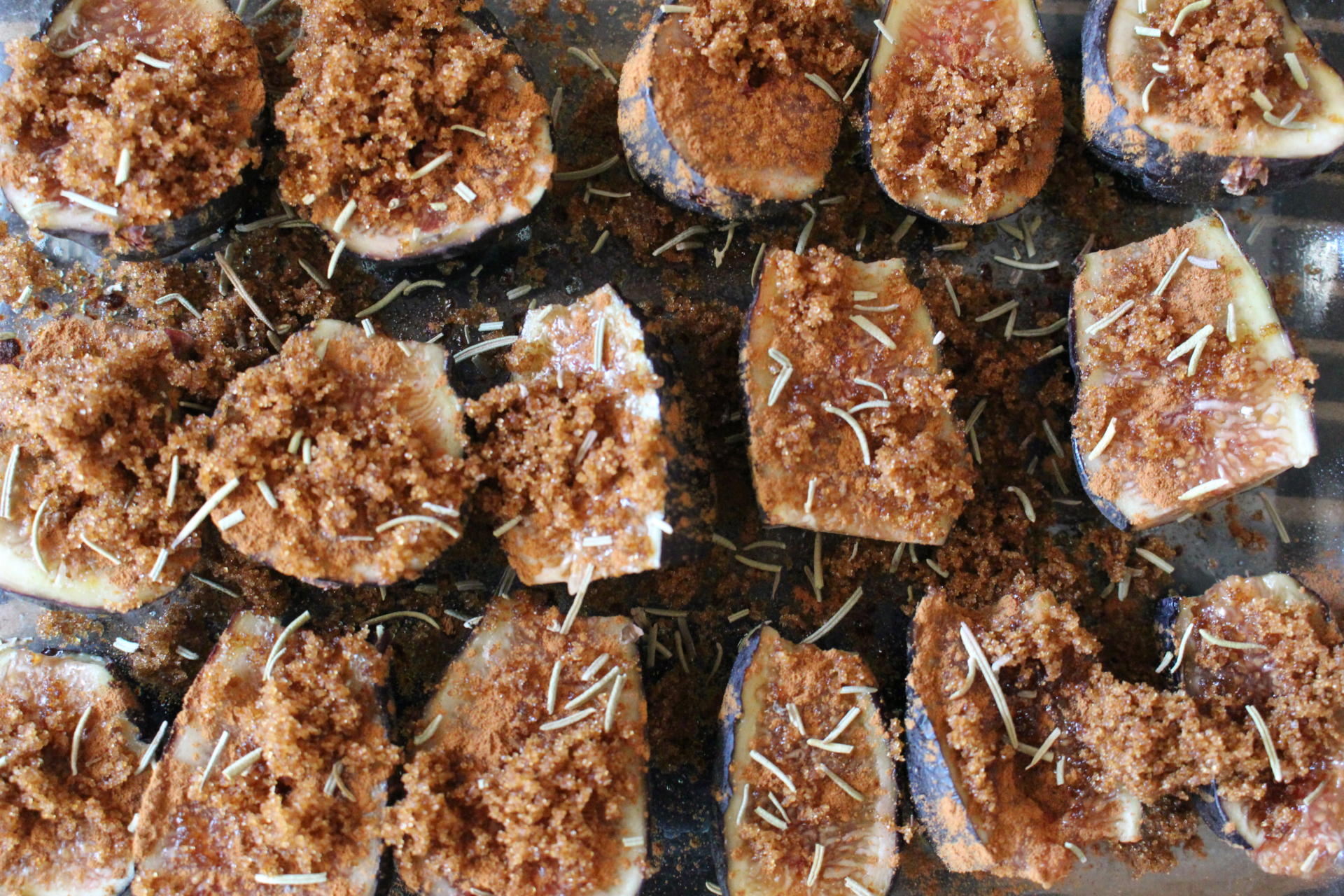 SWEET: Honey Roasted Rosemary Figs