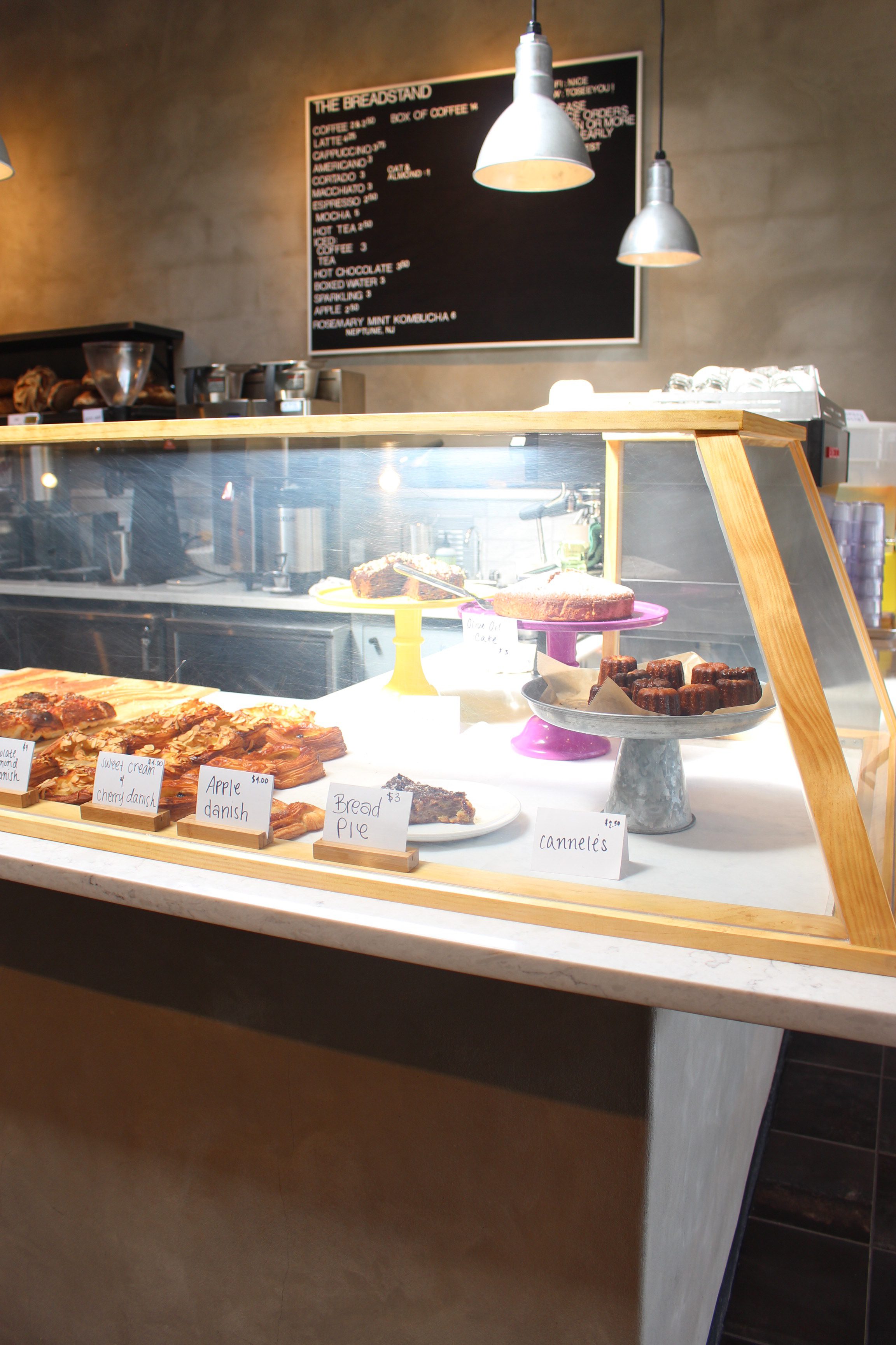 local-a-quick-lunch-at-the-bread-stand-in-maplewood-what-s-for